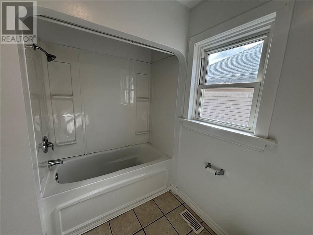 358 Burton Avenue, Greater Sudbury, Ontario  P3C 4K5 - Photo 16 - 2121903