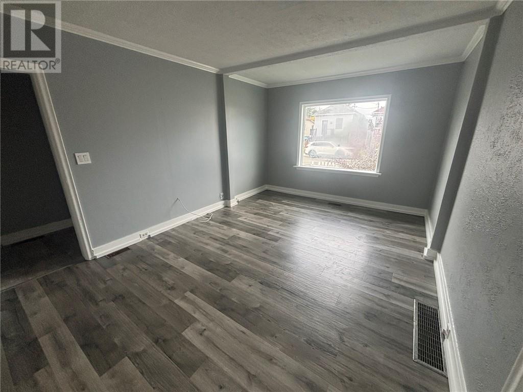 358 Burton Avenue, Greater Sudbury, Ontario  P3C 4K5 - Photo 10 - 2121903
