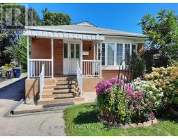 3 SAUGEEN CRESCENT, Toronto, Ontario