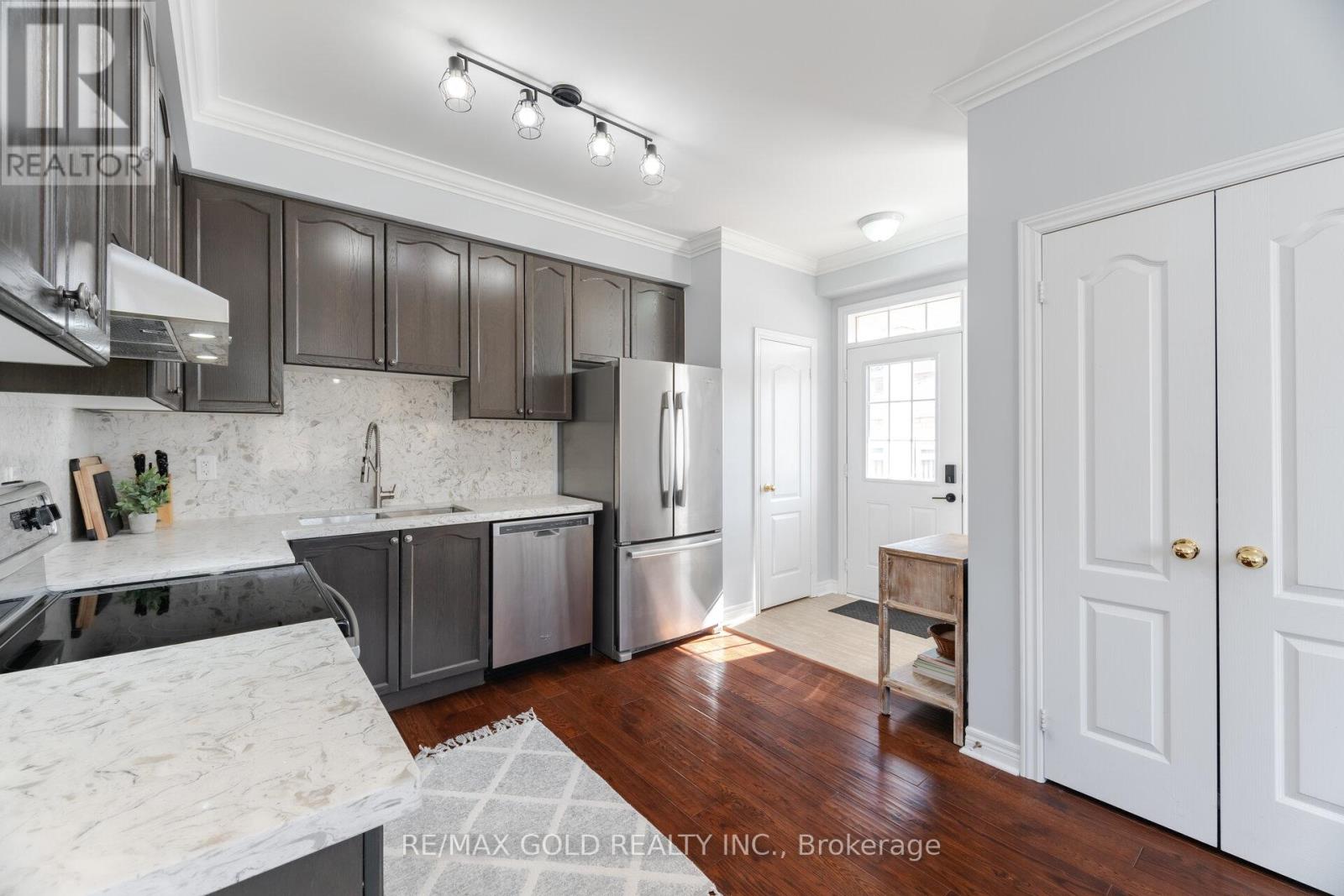 2494 Earl Grey Avenue, Pickering, Ontario  L1X 0B9 - Photo 15 - E12476692
