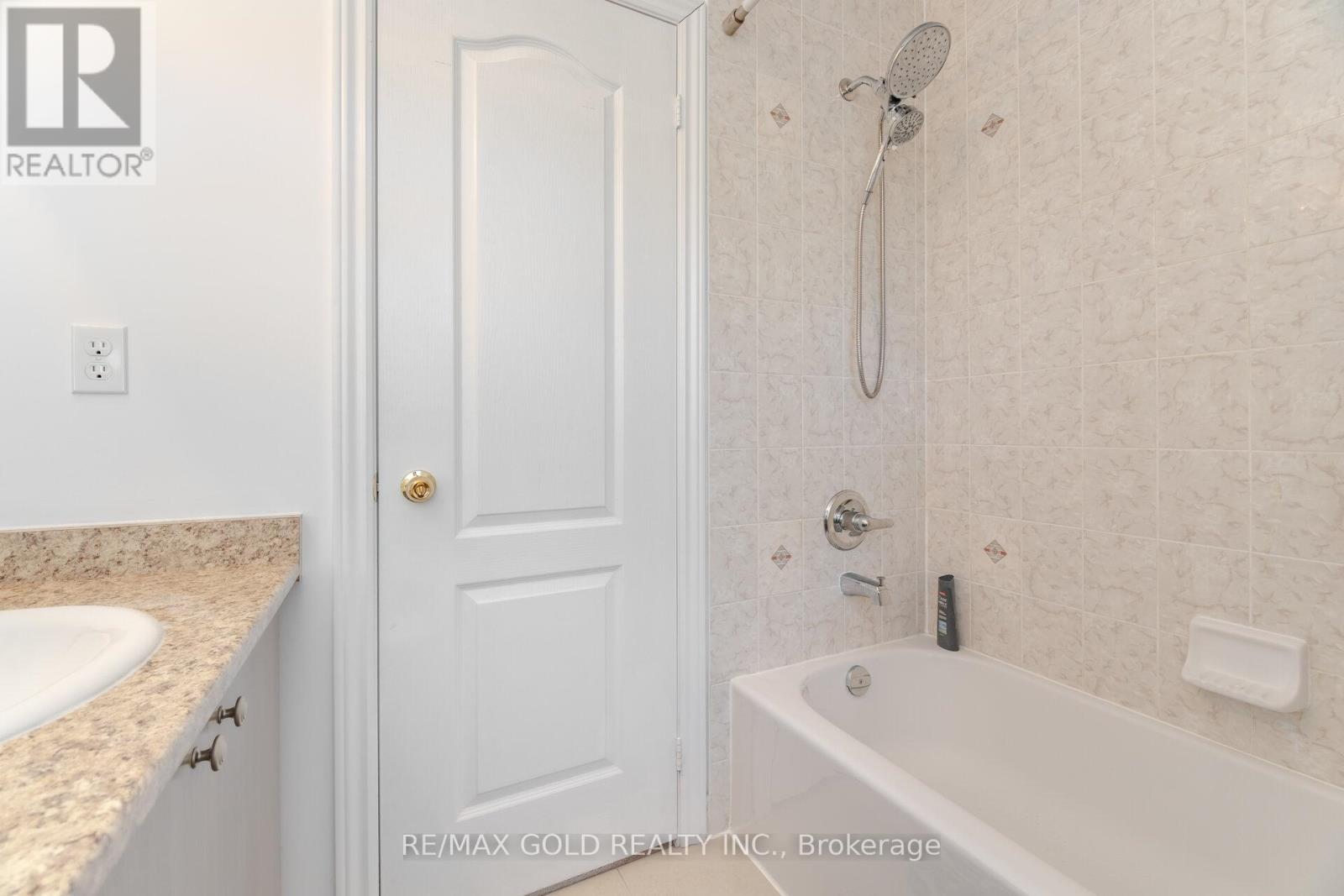 2494 Earl Grey Avenue, Pickering, Ontario  L1X 0B9 - Photo 30 - E12476692