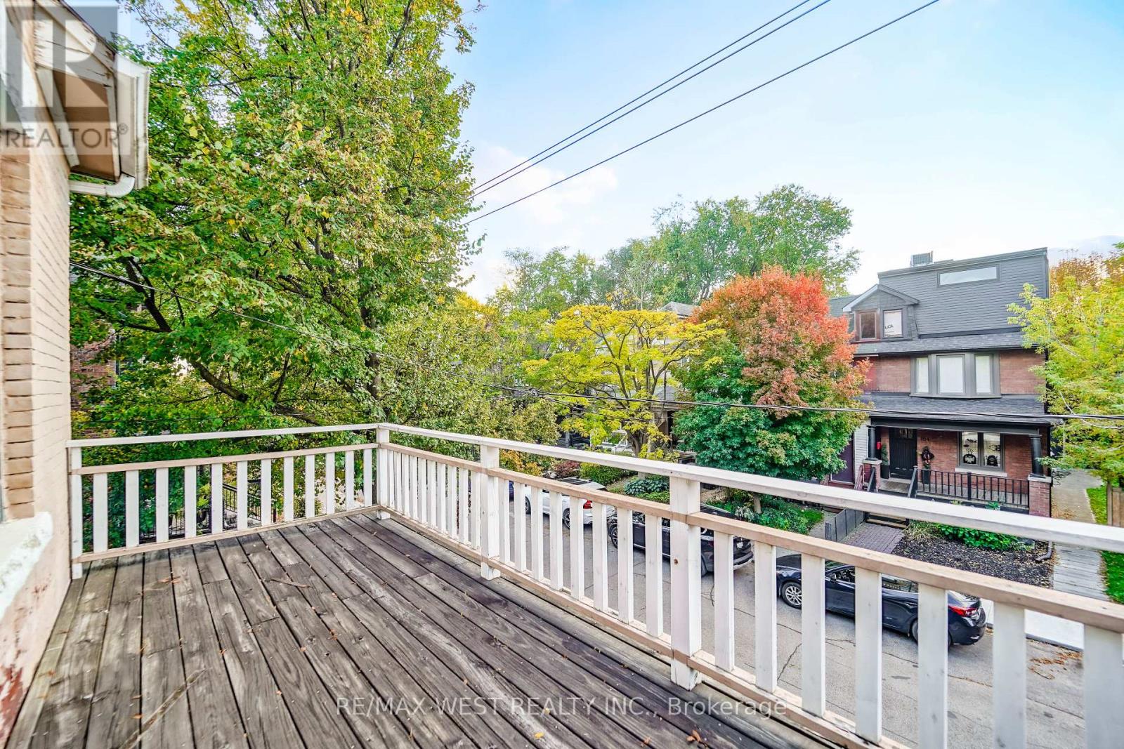 153 Booth Avenue, Toronto, Ontario  M4M 2M5 - Photo 8 - E12476699