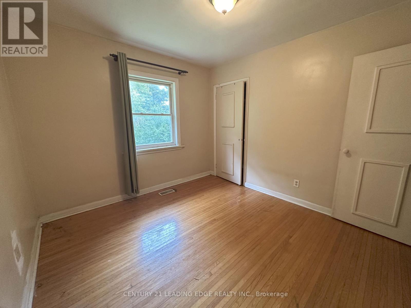 339 Jaybell Grove Grove, Toronto, Ontario  M1C 2X4 - Photo 3 - E12476714