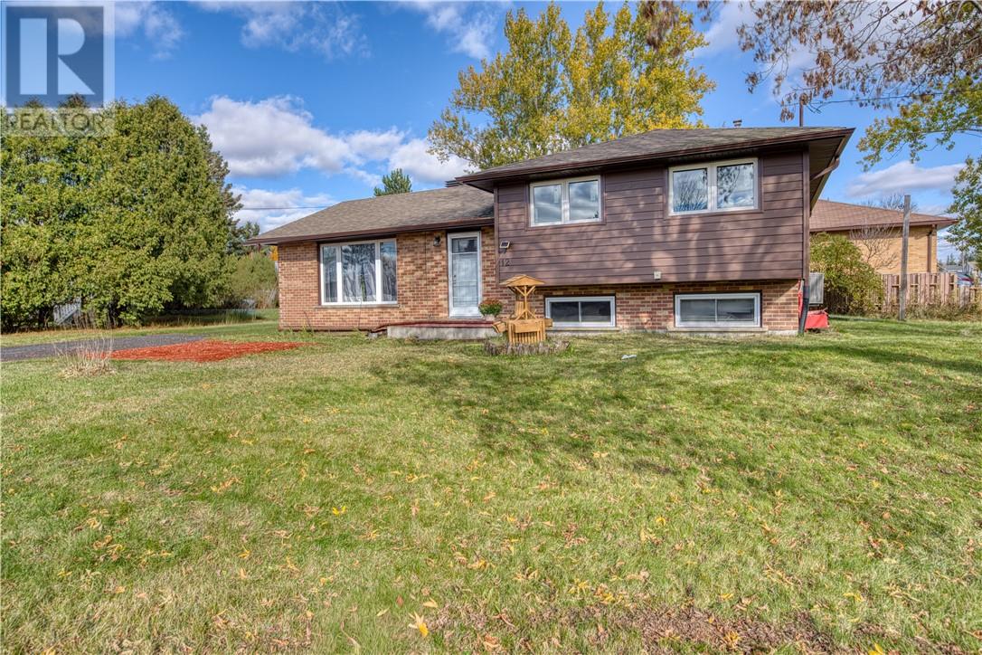 12 Metcalfe, Garson, Ontario