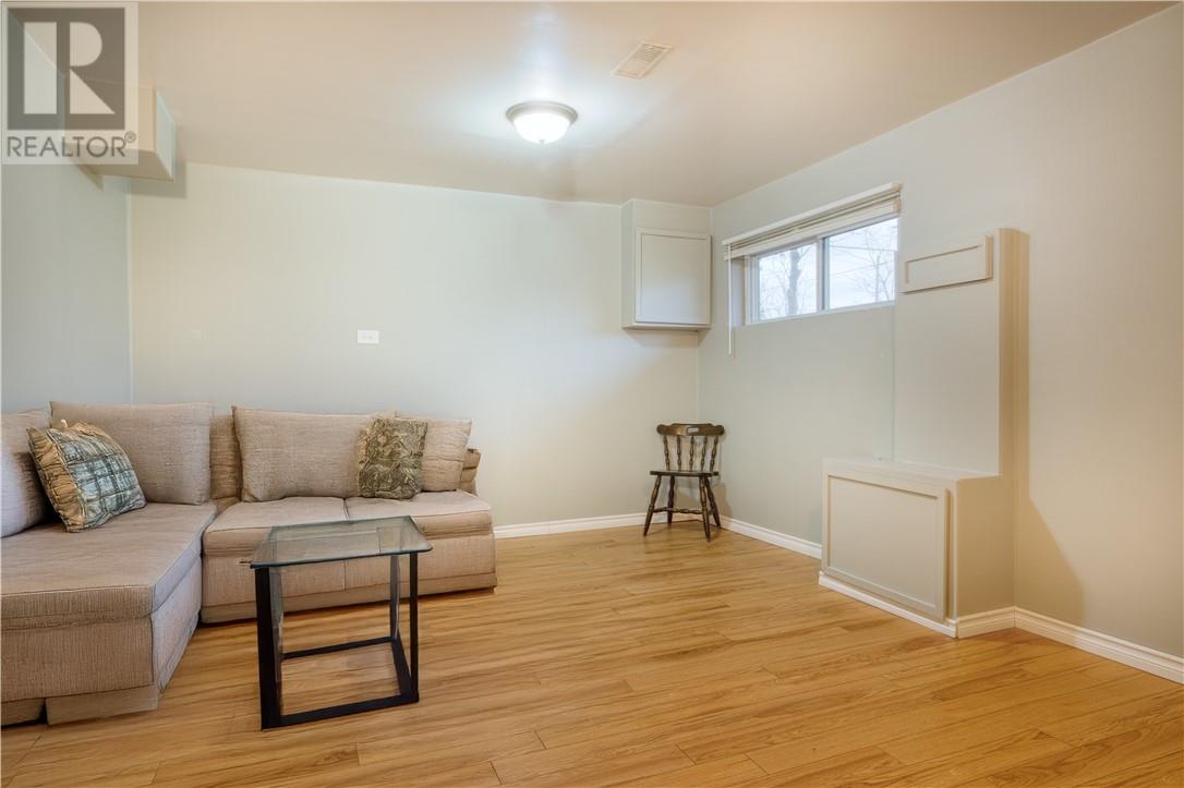 12 Metcalfe, Garson, Ontario  P3L 1K7 - Photo 11 - 2125342