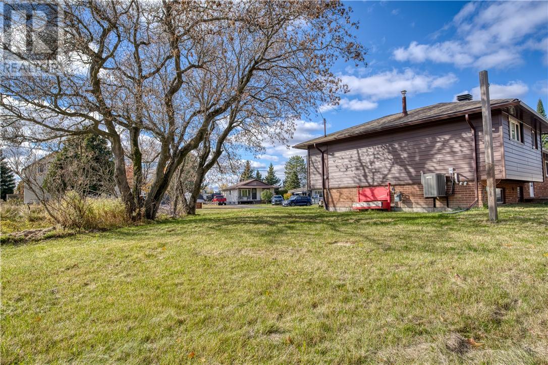 12 Metcalfe, Garson, Ontario  P3L 1K7 - Photo 13 - 2125342