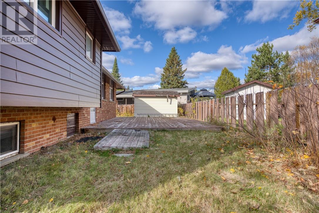 12 Metcalfe, Garson, Ontario  P3L 1K7 - Photo 14 - 2125342