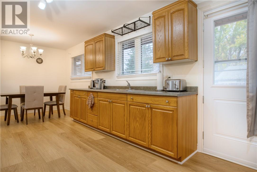 12 Metcalfe, Garson, Ontario  P3L 1K7 - Photo 6 - 2125342