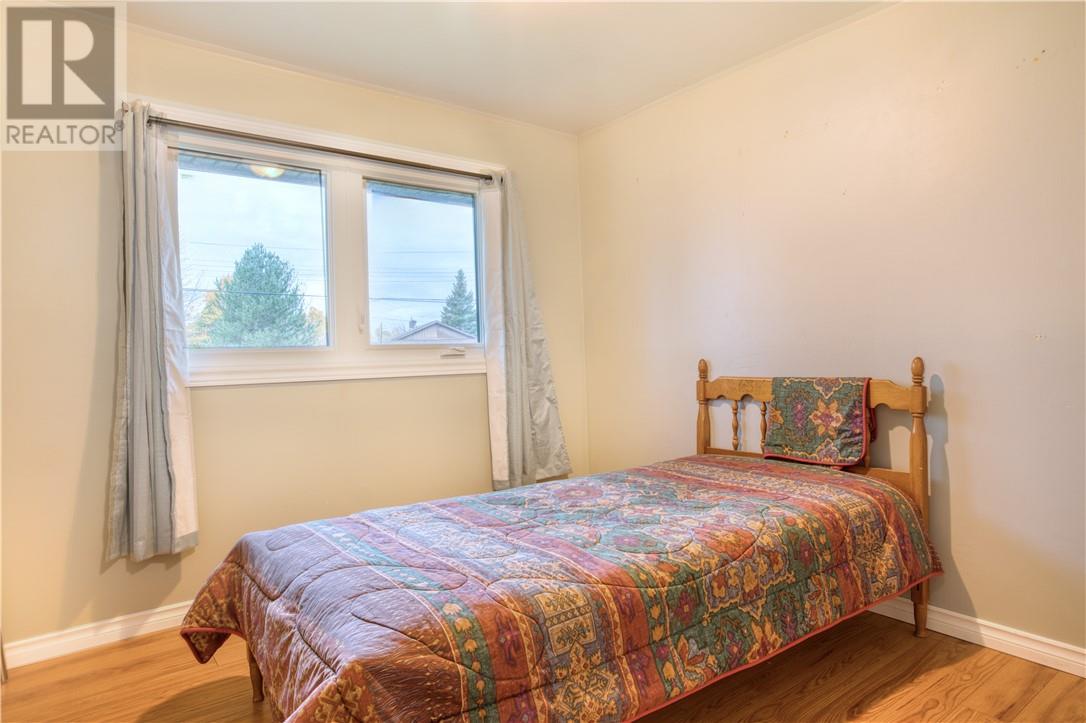 12 Metcalfe, Garson, Ontario  P3L 1K7 - Photo 9 - 2125342