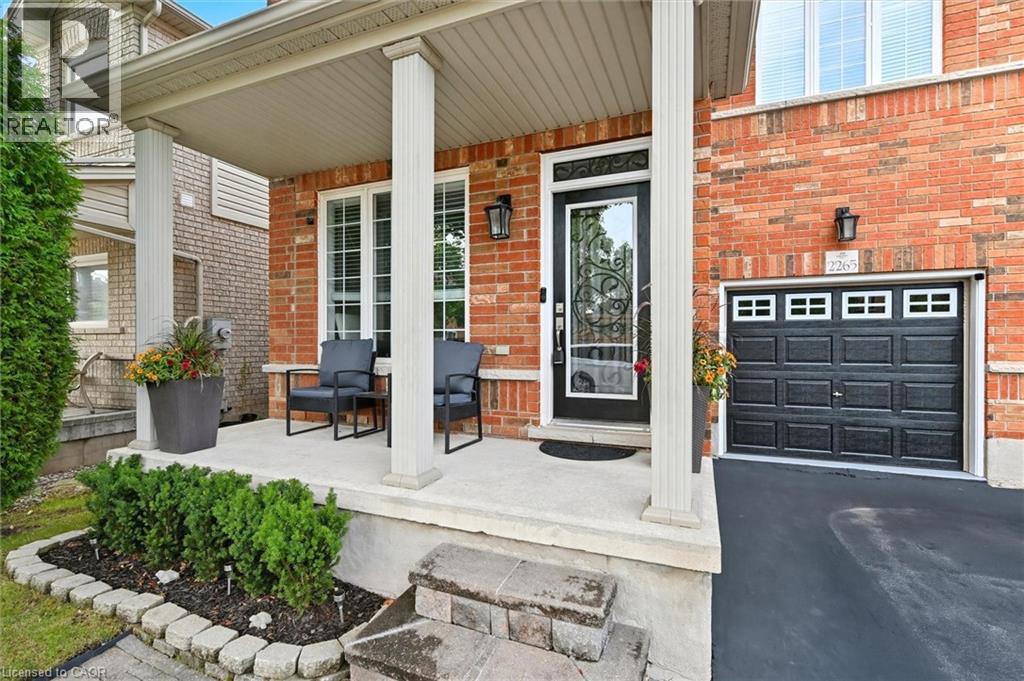 2265 Stokes Lane, Burlington, Ontario  L7L 7P5 - Photo 2 - 40781472