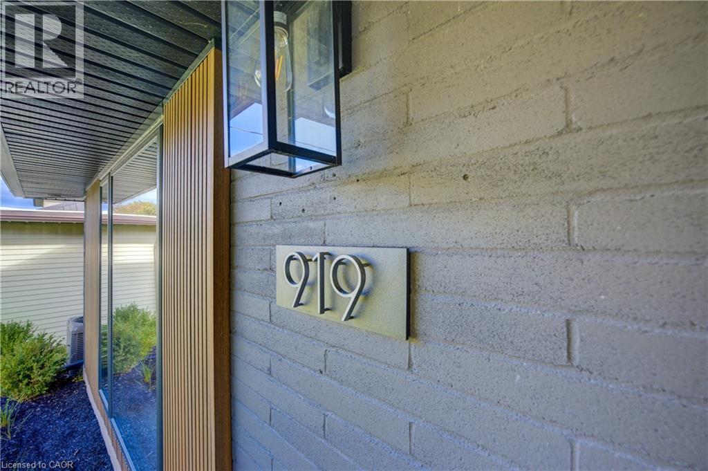 919 Union Street, Kitchener, Ontario  N2H 6J3 - Photo 3 - 40779711