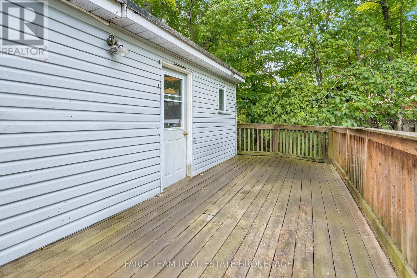 728 Hastings Avenue, Innisfil, Ontario  L9S 1Z3 - Photo 5 - N12476653