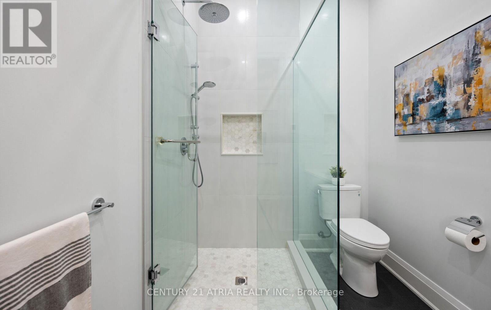 41 Sir Bodwin Place, Markham, Ontario  L1P 2X7 - Photo 33 - N12476666