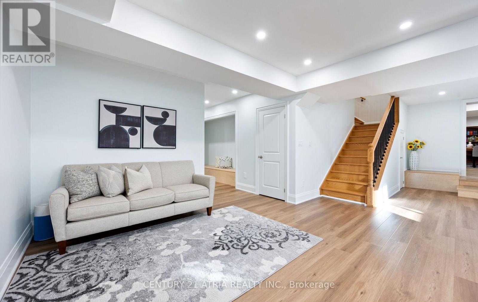 41 Sir Bodwin Place, Markham, Ontario  L1P 2X7 - Photo 35 - N12476666