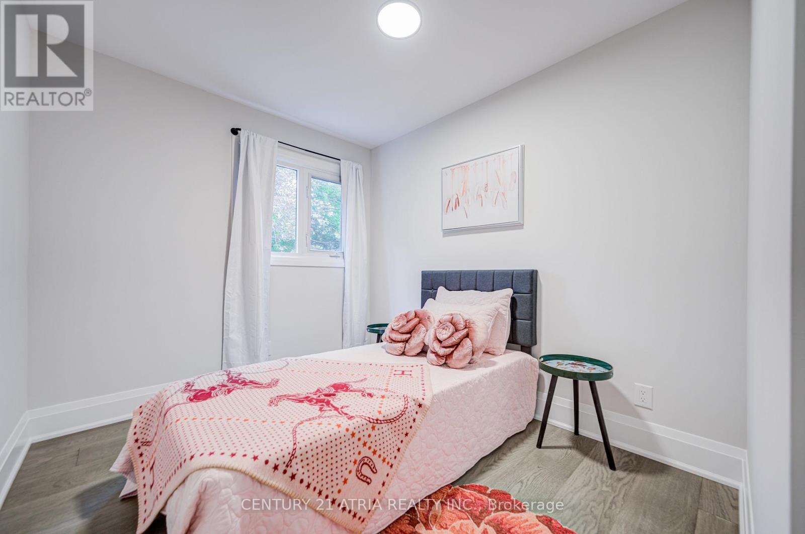 33 Sir Brandiles Place, Markham, Ontario  L3P 2Z4 - Photo 11 - N12476678