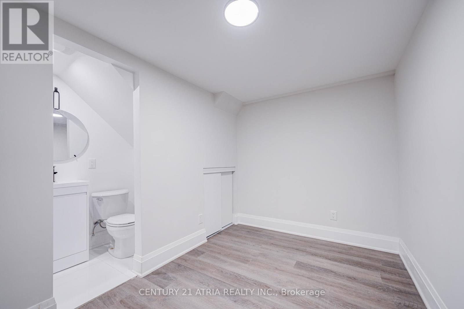 33 Sir Brandiles Place, Markham, Ontario  L3P 2Z4 - Photo 21 - N12476678