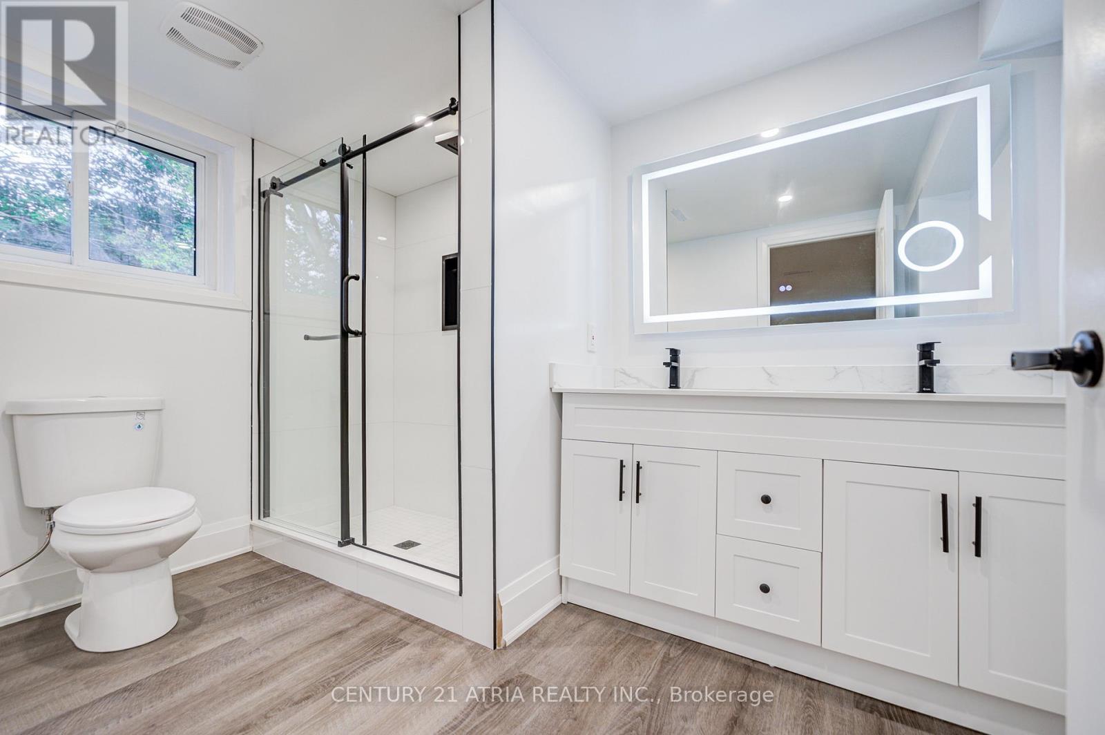 33 Sir Brandiles Place, Markham, Ontario  L3P 2Z4 - Photo 28 - N12476678