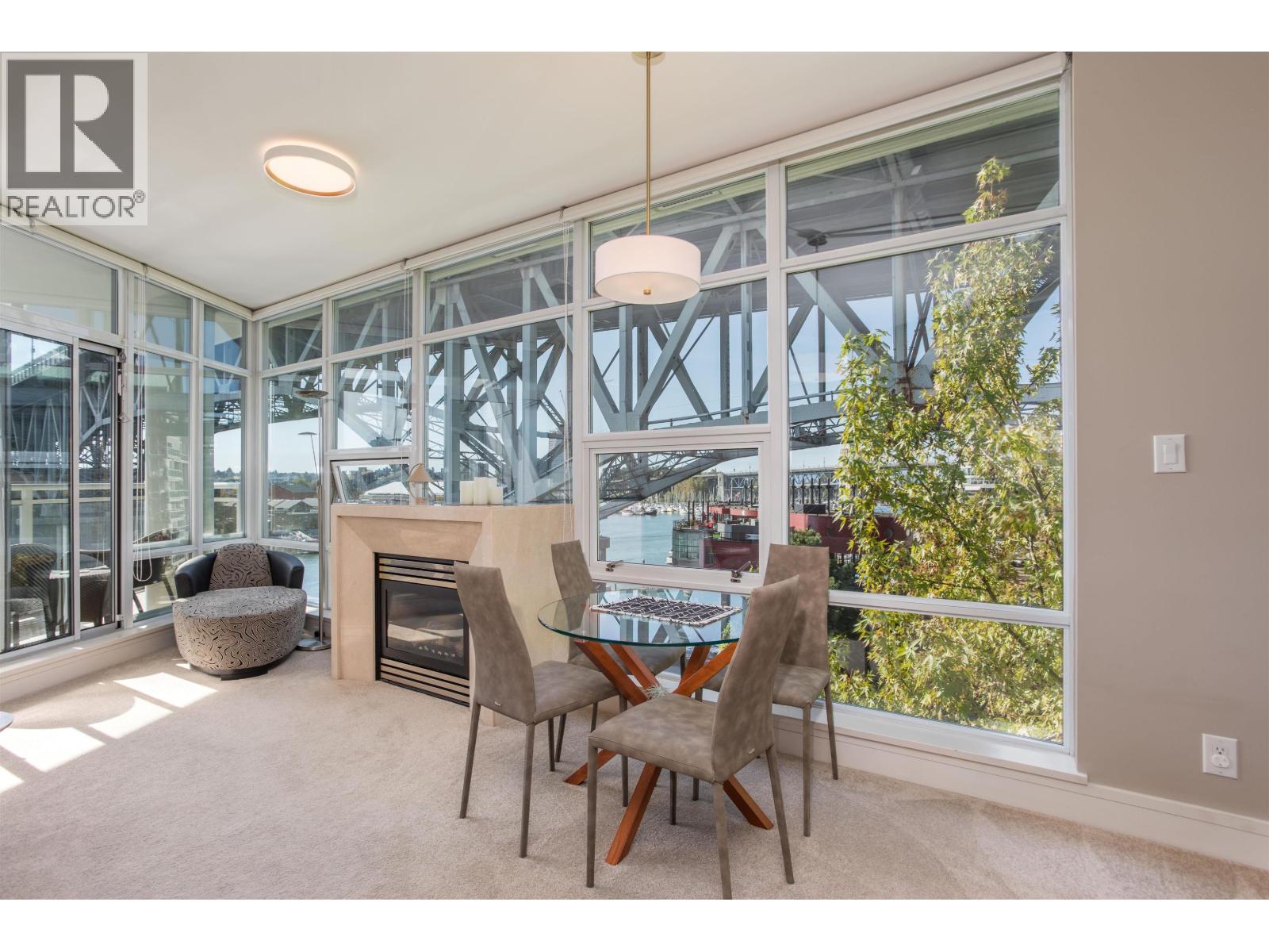 605 628 Kinghorne Mews, Vancouver, British Columbia  V6Z 3H6 - Photo 5 - R3051723