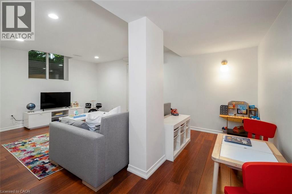 381 Queen Street S, Hamilton, Ontario  L8P 3T8 - Photo 30 - 40756311