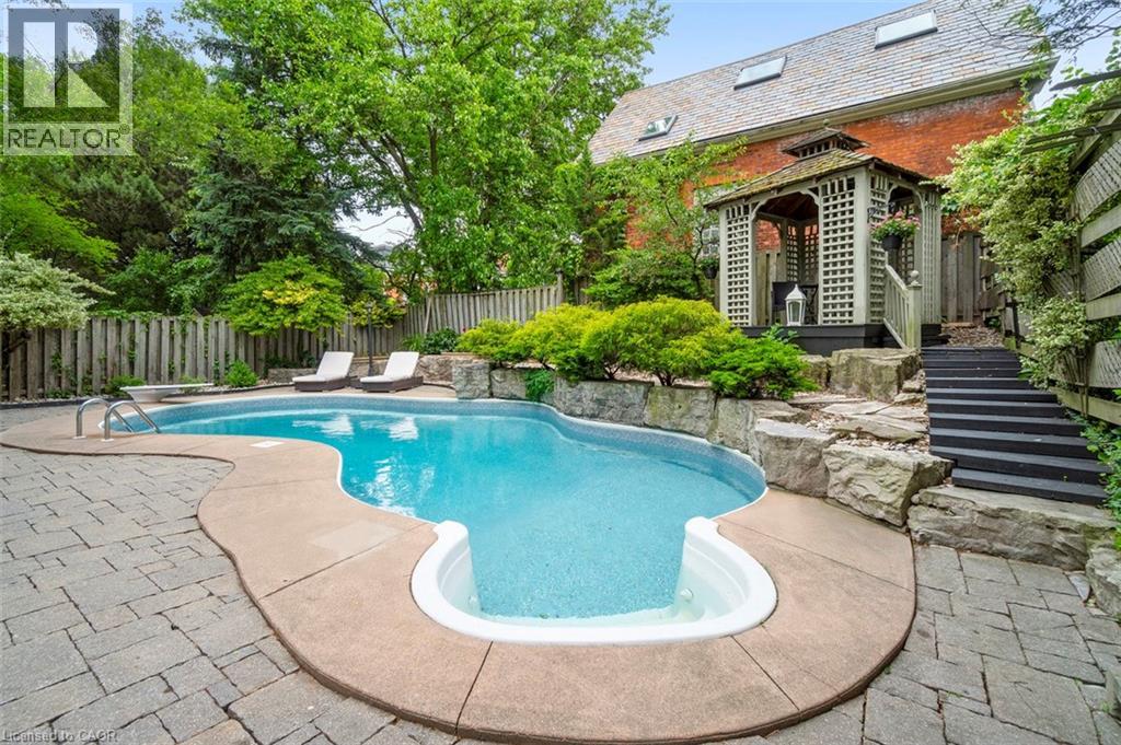 381 Queen Street S, Hamilton, Ontario  L8P 3T8 - Photo 33 - 40756311