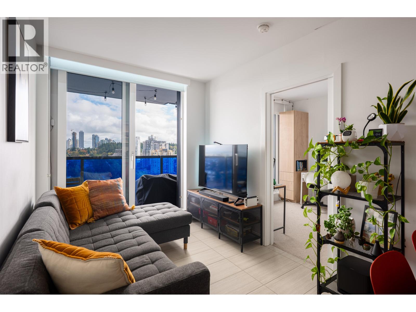 1604 5058 Joyce Street, Vancouver, British Columbia  V5R 0J9 - Photo 3 - R3060582