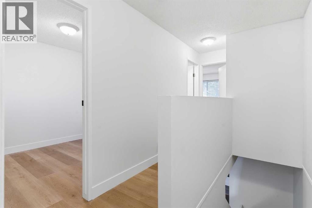 91 Deerfield Drive Se, Calgary, Alberta  T2J 6T9 - Photo 23 - A2263400