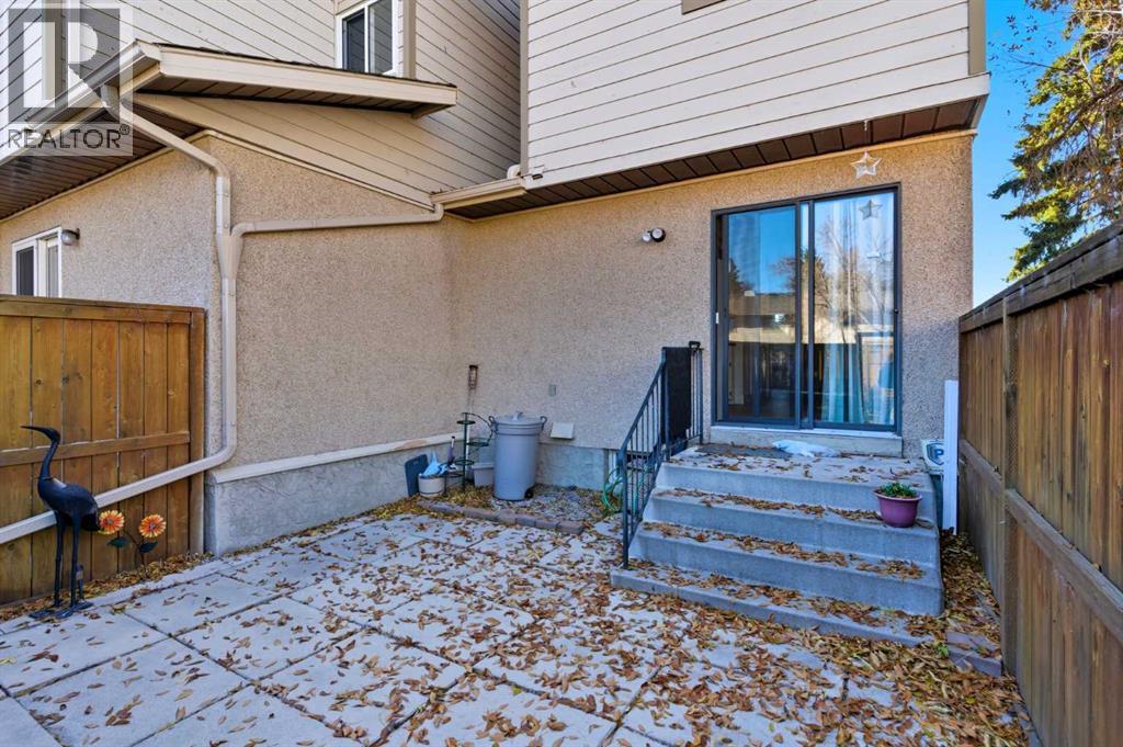 91 Deerfield Drive Se, Calgary, Alberta  T2J 6T9 - Photo 12 - A2263400
