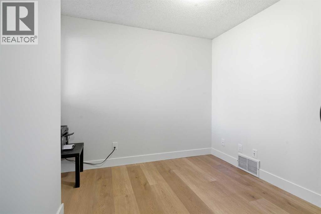 91 Deerfield Drive Se, Calgary, Alberta  T2J 6T9 - Photo 29 - A2263400