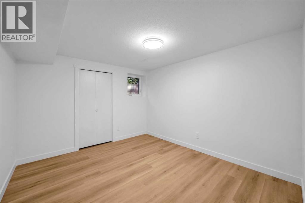 423 Queensland Circle Se, Calgary, Alberta  T2J 4P5 - Photo 40 - A2265453