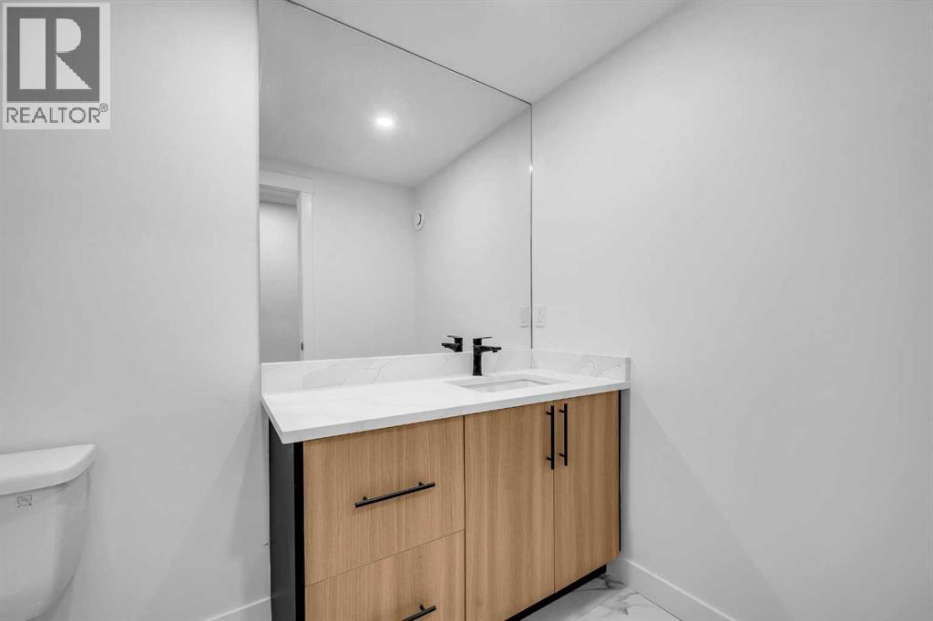 423 Queensland Circle Se, Calgary, Alberta  T2J 4P5 - Photo 37 - A2265453
