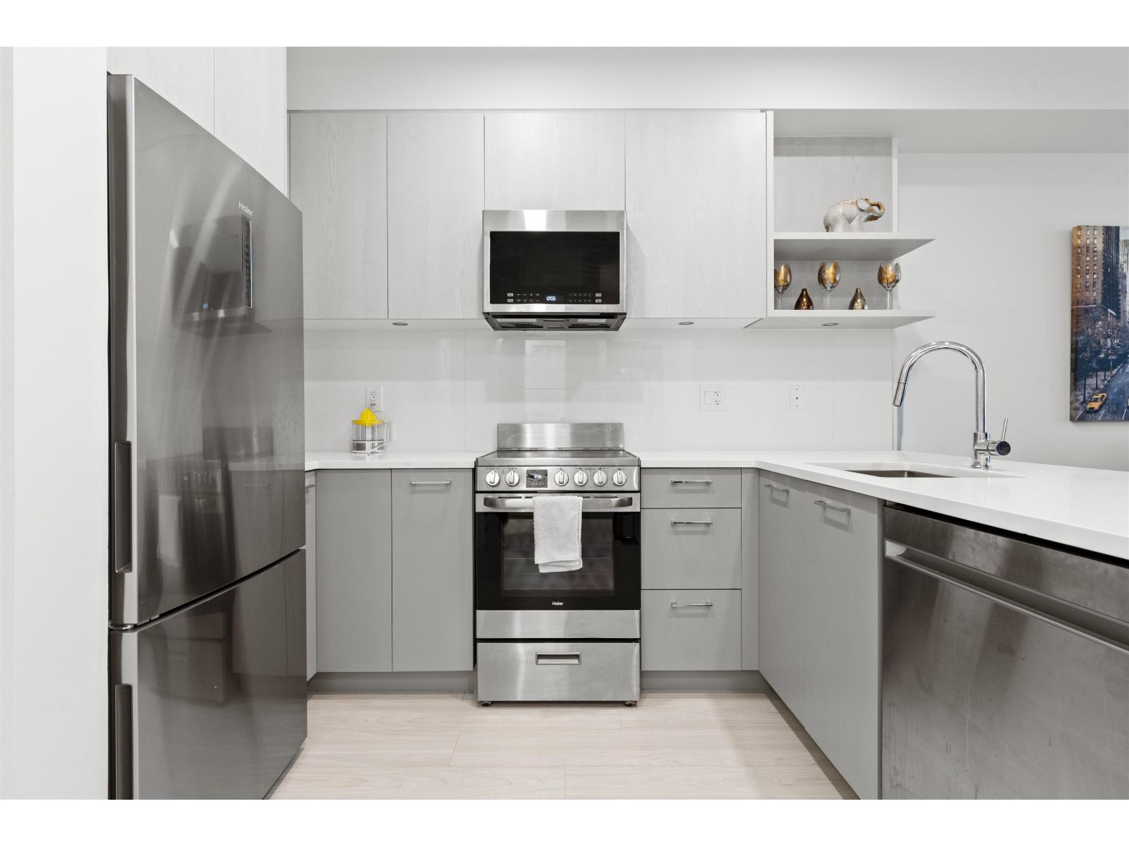 206 10777 138 Street, Surrey, British Columbia  V3T 0T5 - Photo 4 - R3060829