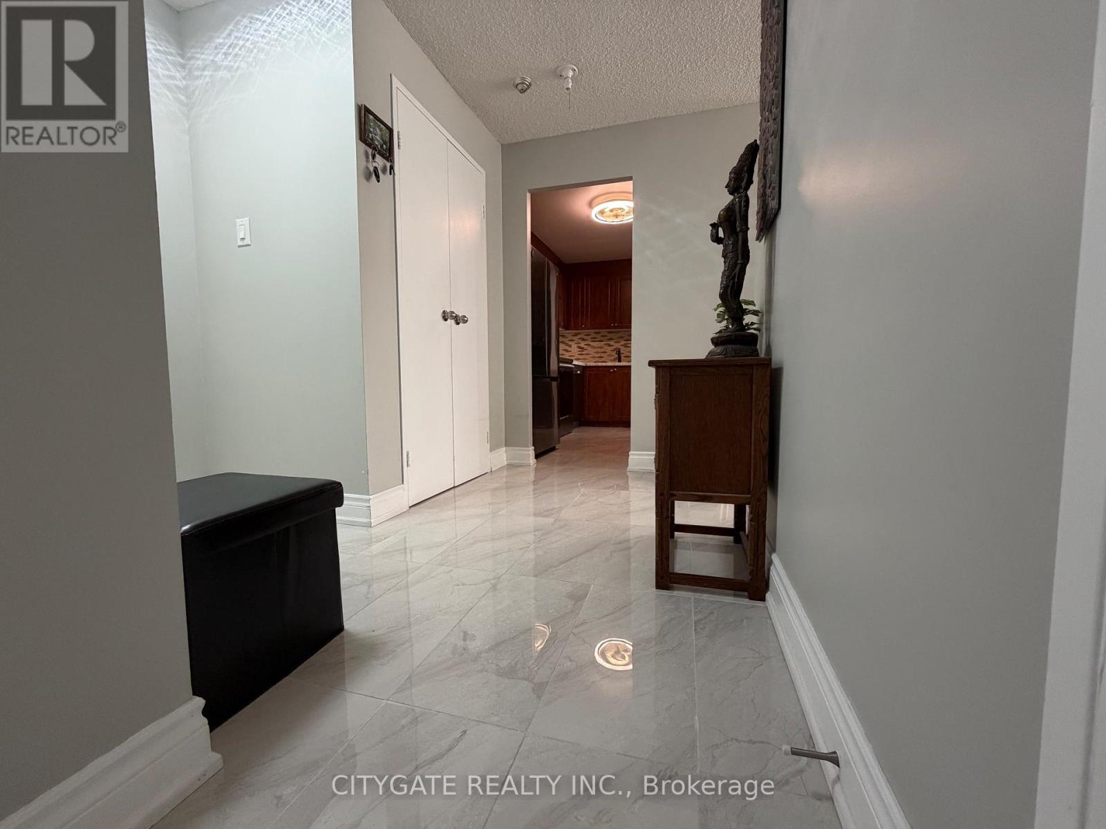 1412 - 3700 Kaneff Crescent, Mississauga, Ontario  L5A 4B8 - Photo 21 - W12476252