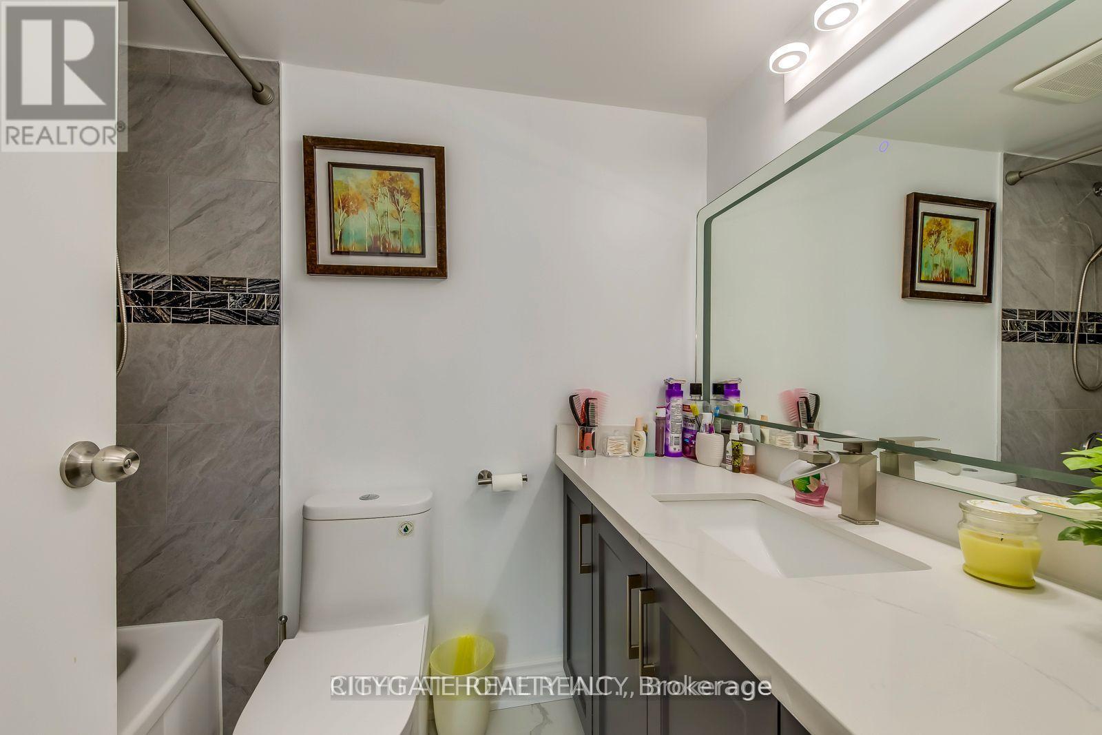 1412 - 3700 Kaneff Crescent, Mississauga, Ontario  L5A 4B8 - Photo 20 - W12476252