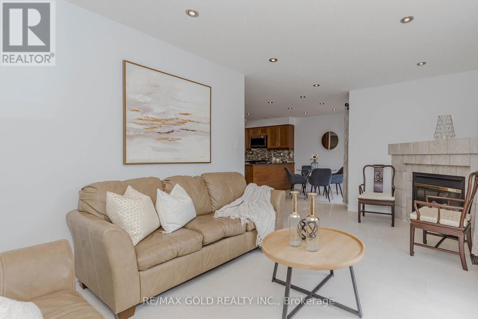 7399 Terragar Boulevard, Mississauga, Ontario  L5N 8G7 - Photo 17 - W12476632