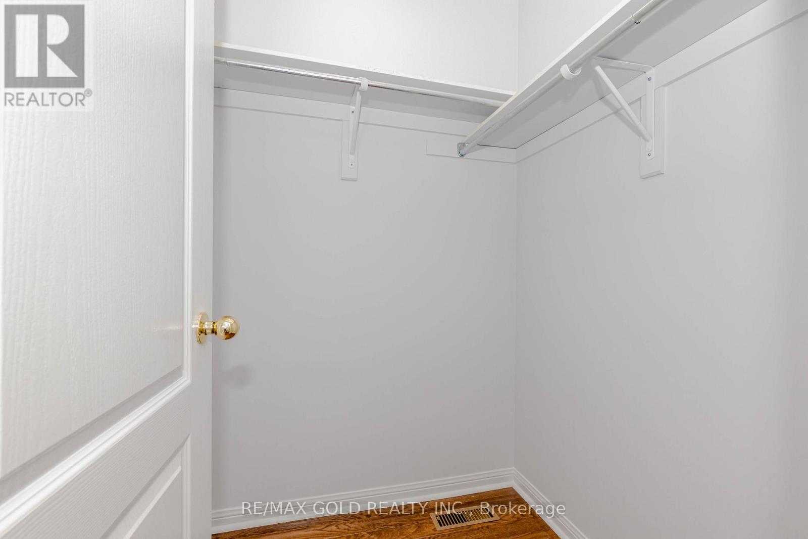 7399 Terragar Boulevard, Mississauga, Ontario  L5N 8G7 - Photo 24 - W12476632