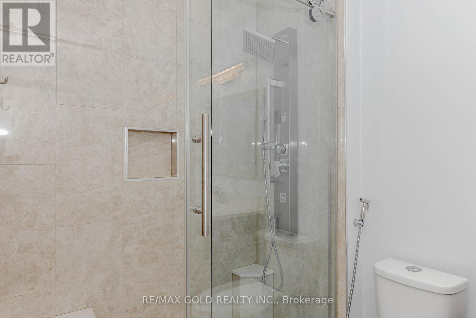 7399 Terragar Boulevard, Mississauga, Ontario  L5N 8G7 - Photo 33 - W12476632
