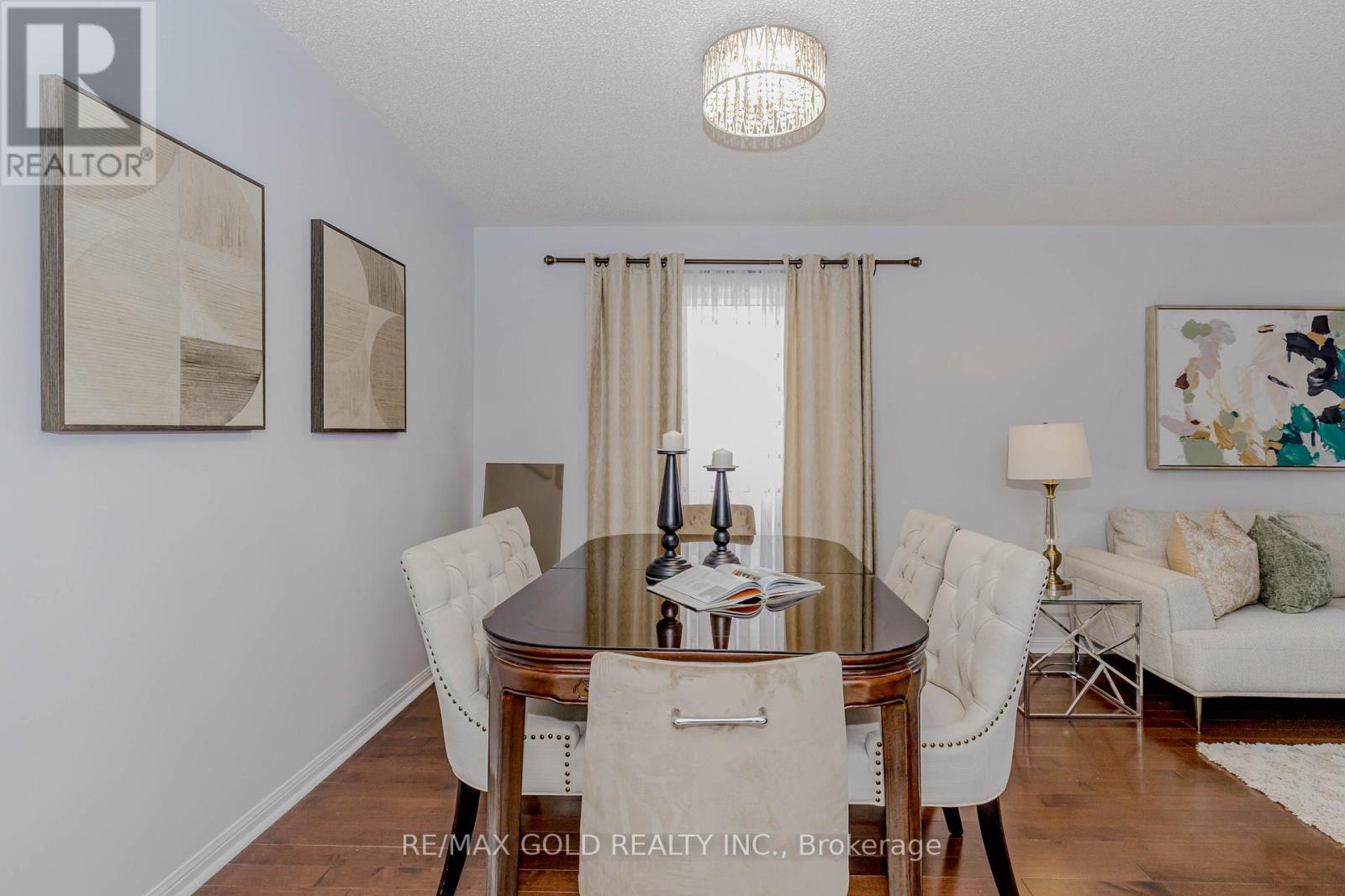 7399 Terragar Boulevard, Mississauga, Ontario  L5N 8G7 - Photo 9 - W12476632