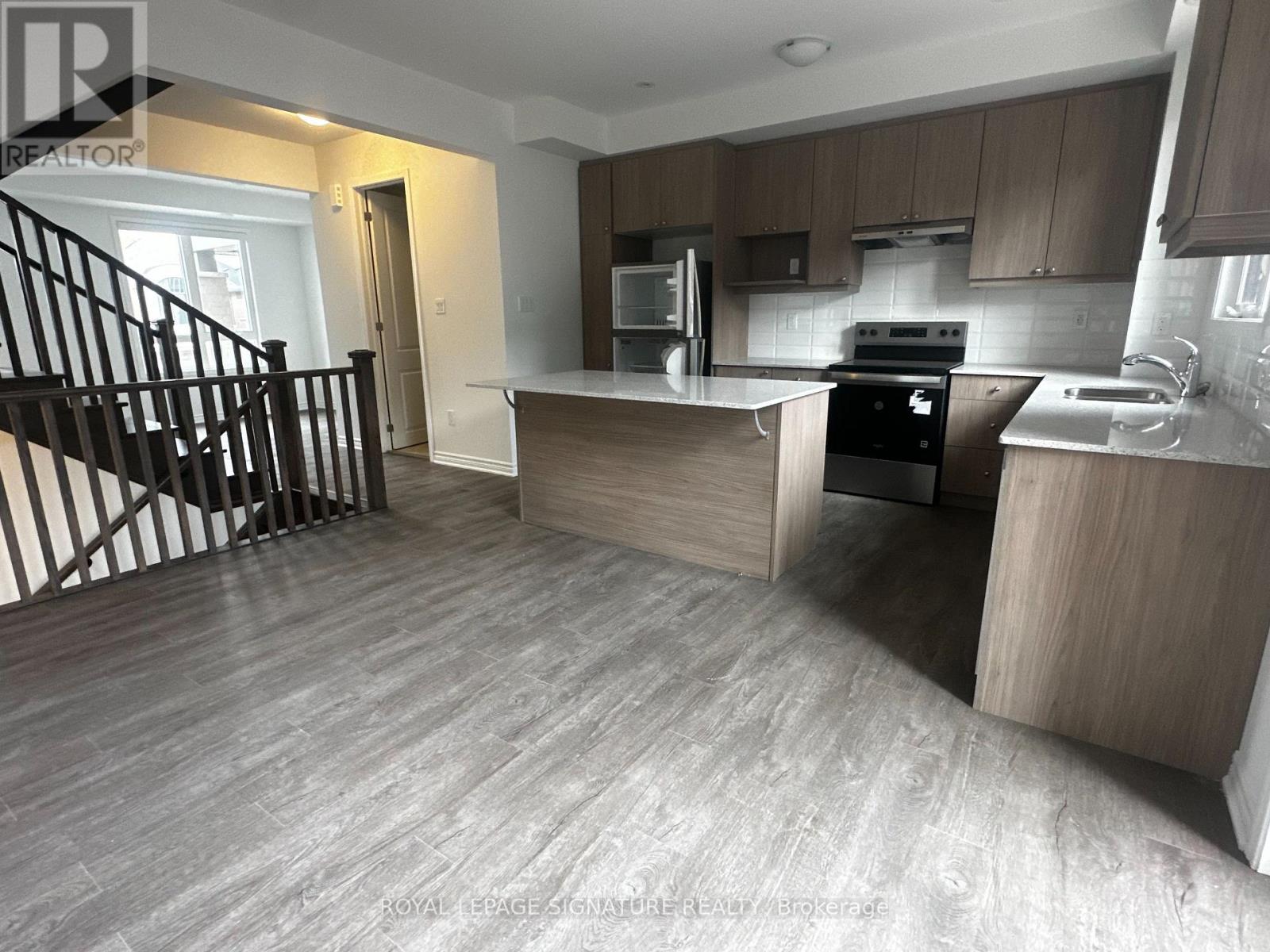 22 - 1259 Lily Crescent, Milton, Ontario  L9E 2C1 - Photo 1 - W12476654