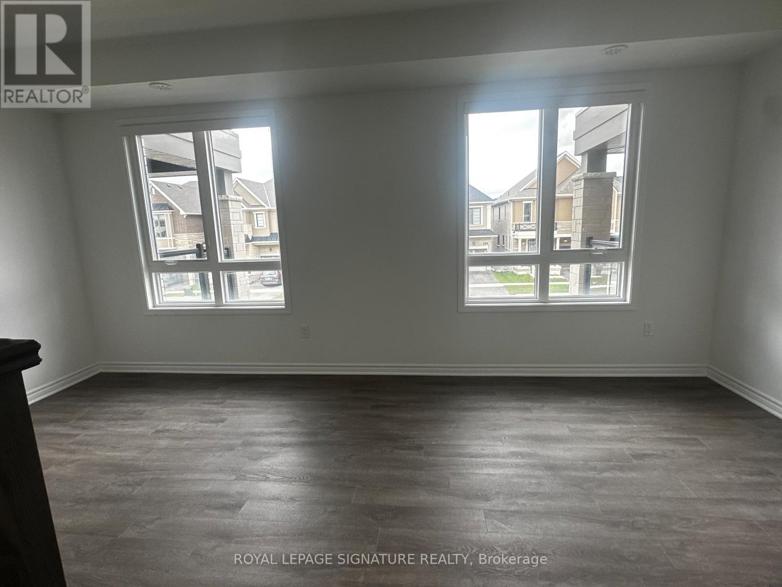 22 - 1259 Lily Crescent, Milton, Ontario  L9E 2C1 - Photo 4 - W12476654