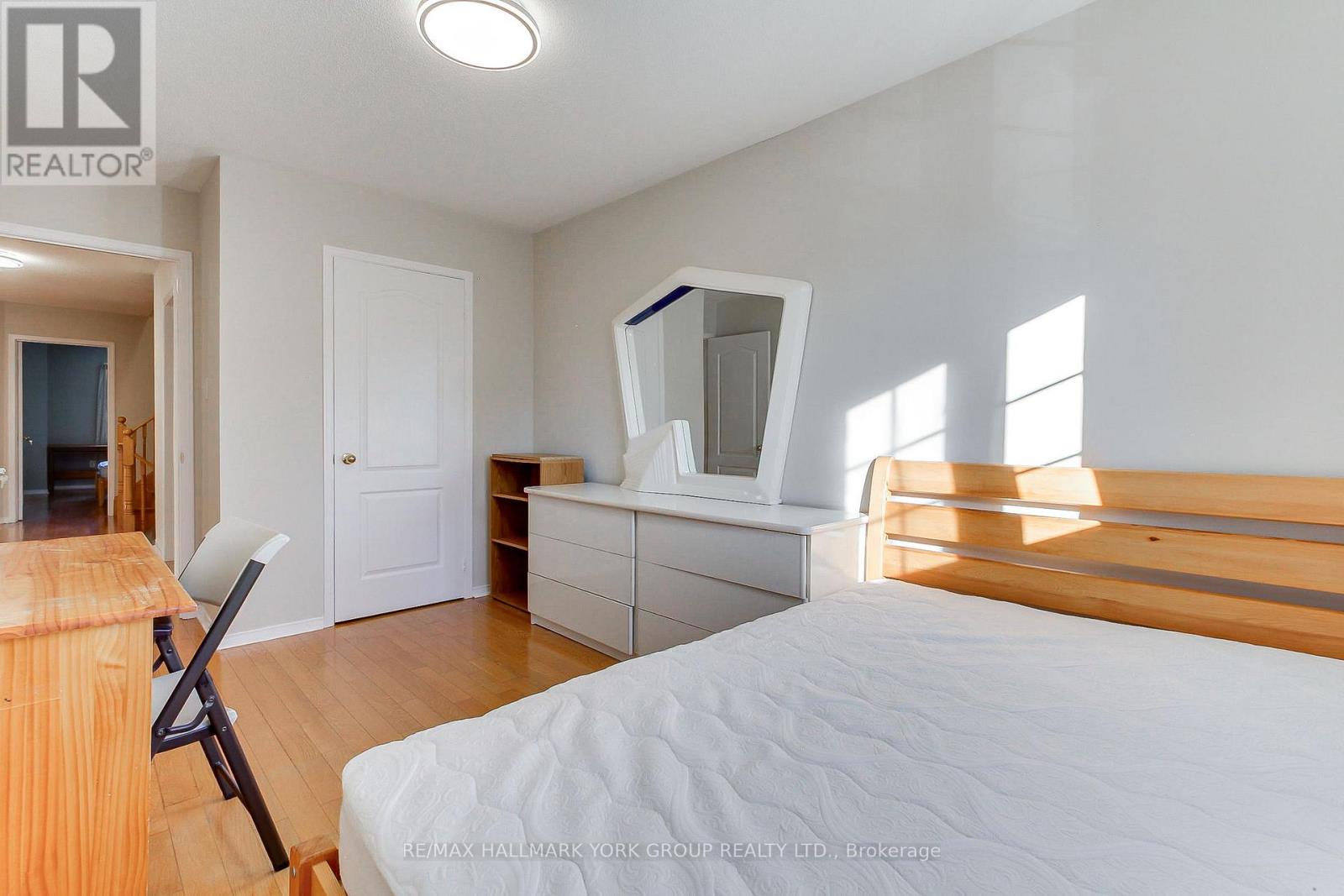 60 Delabo Drive, Toronto, Ontario  M3J 3S4 - Photo 25 - W12476665