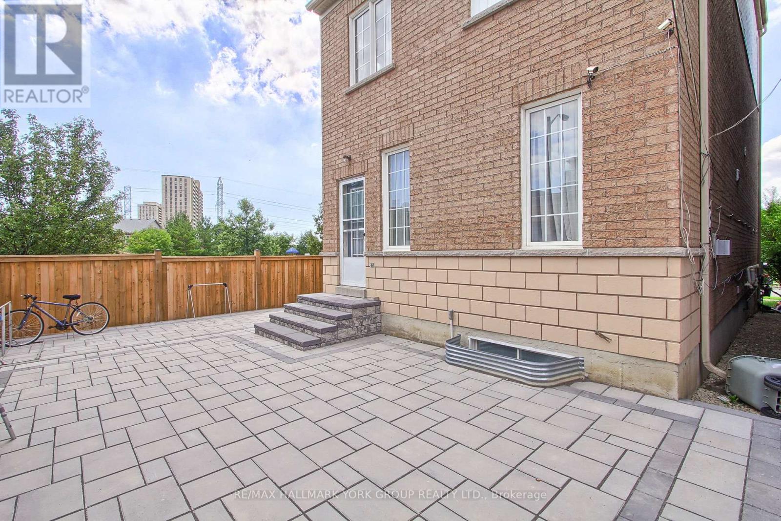 60 Delabo Drive, Toronto, Ontario  M3J 3S4 - Photo 45 - W12476665