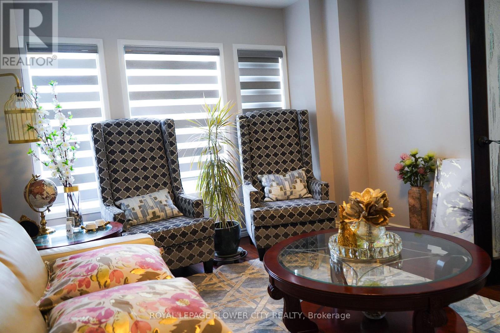 32 Courtsfield Crescent, Brampton, Ontario  L7A 2E2 - Photo 18 - W12476671
