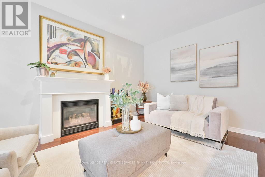 1025 Shaw Drive, Mississauga, Ontario  L5G 3Z3 - Photo 19 - W12476723