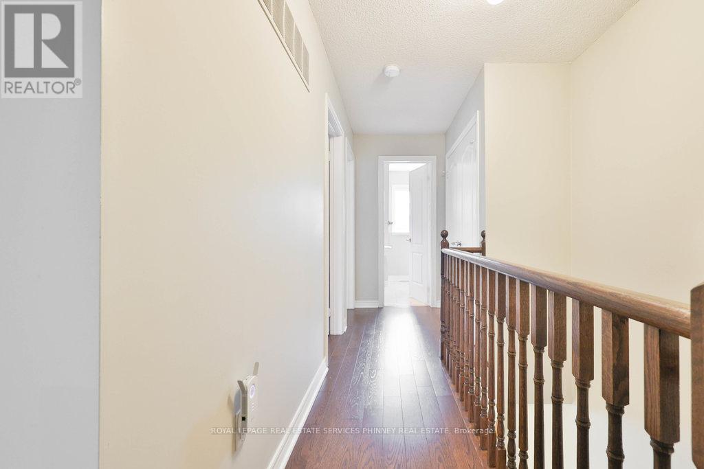 1025 Shaw Drive, Mississauga, Ontario  L5G 3Z3 - Photo 25 - W12476723