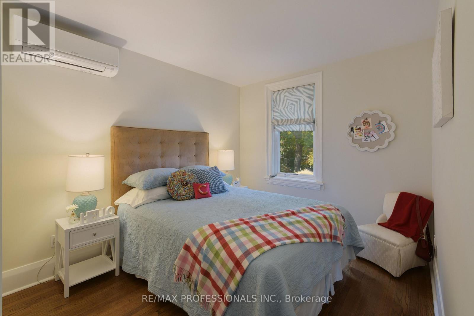 12 Glenwood Avenue, Toronto, Ontario  M6P 3C6 - Photo 23 - W12476724