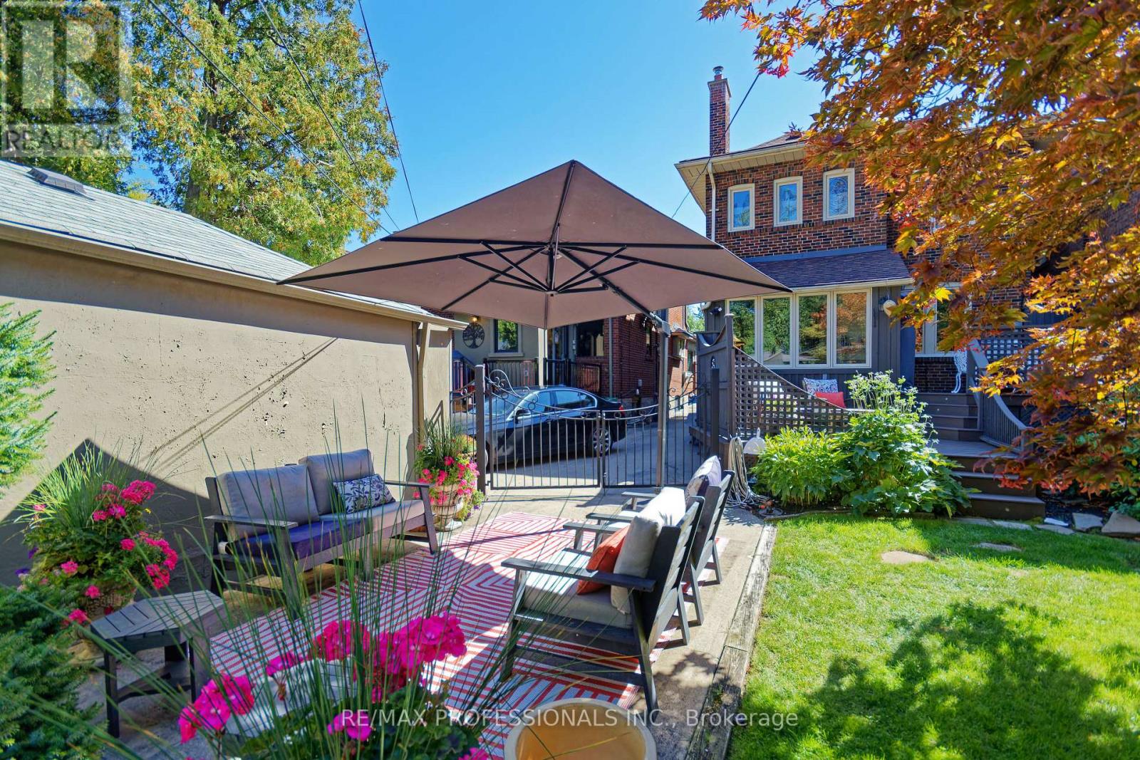 12 Glenwood Avenue, Toronto, Ontario  M6P 3C6 - Photo 33 - W12476724