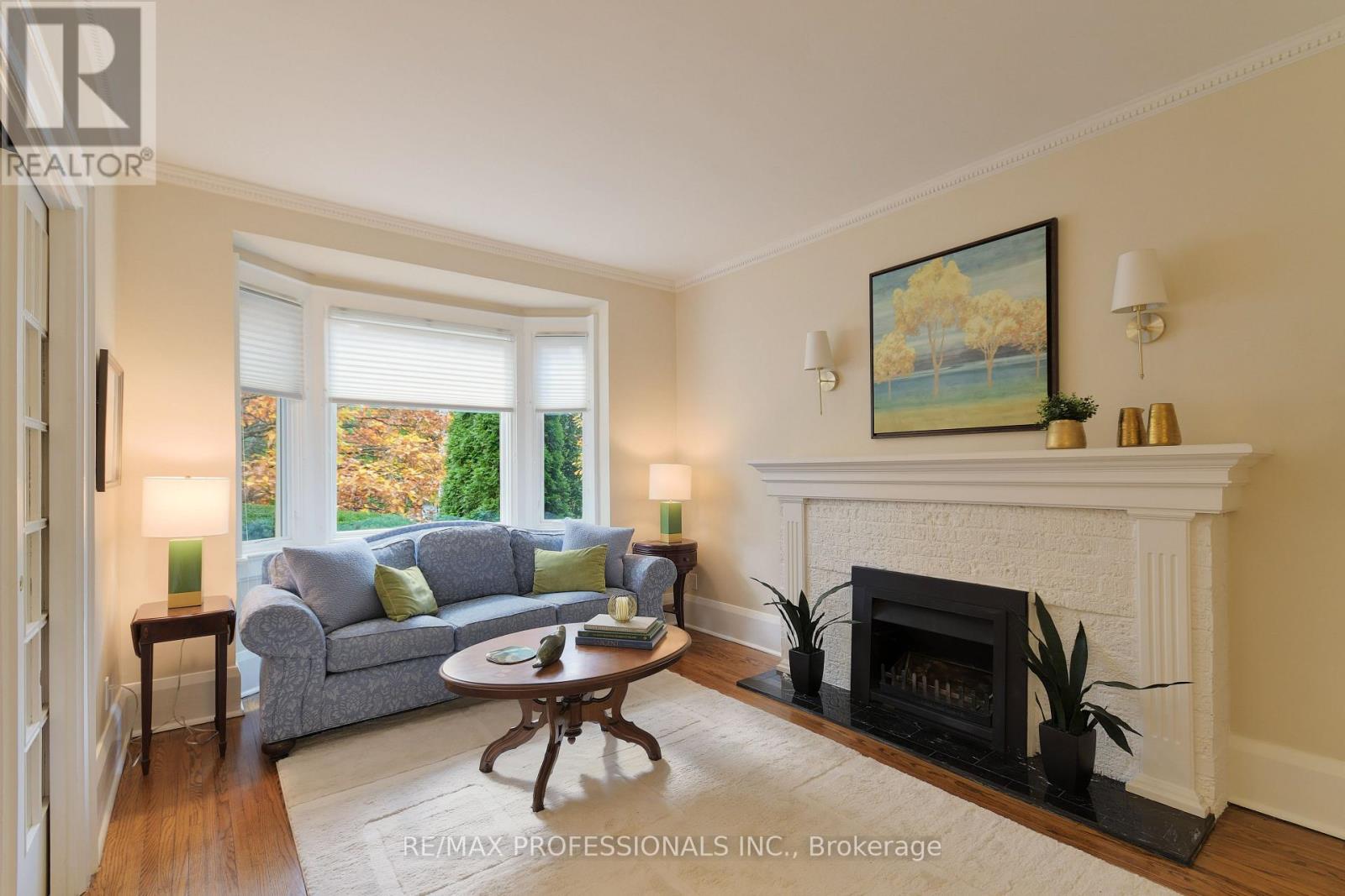 12 Glenwood Avenue, Toronto, Ontario  M6P 3C6 - Photo 6 - W12476724