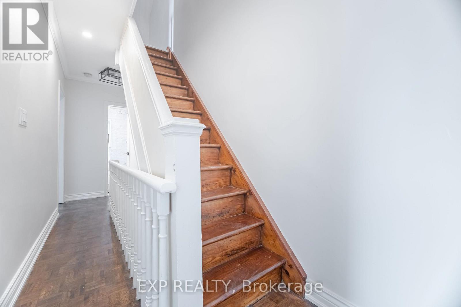 2nd And 3rd Floor - 84 Earlscourt Avenue, Toronto, Ontario  M6E 4A9 - Photo 18 - W12476728