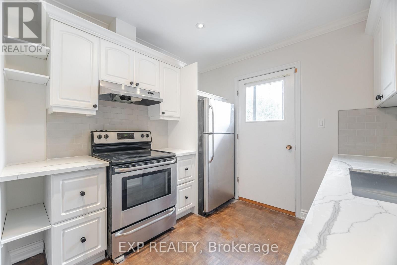 2nd And 3rd Floor - 84 Earlscourt Avenue, Toronto, Ontario  M6E 4A9 - Photo 4 - W12476728