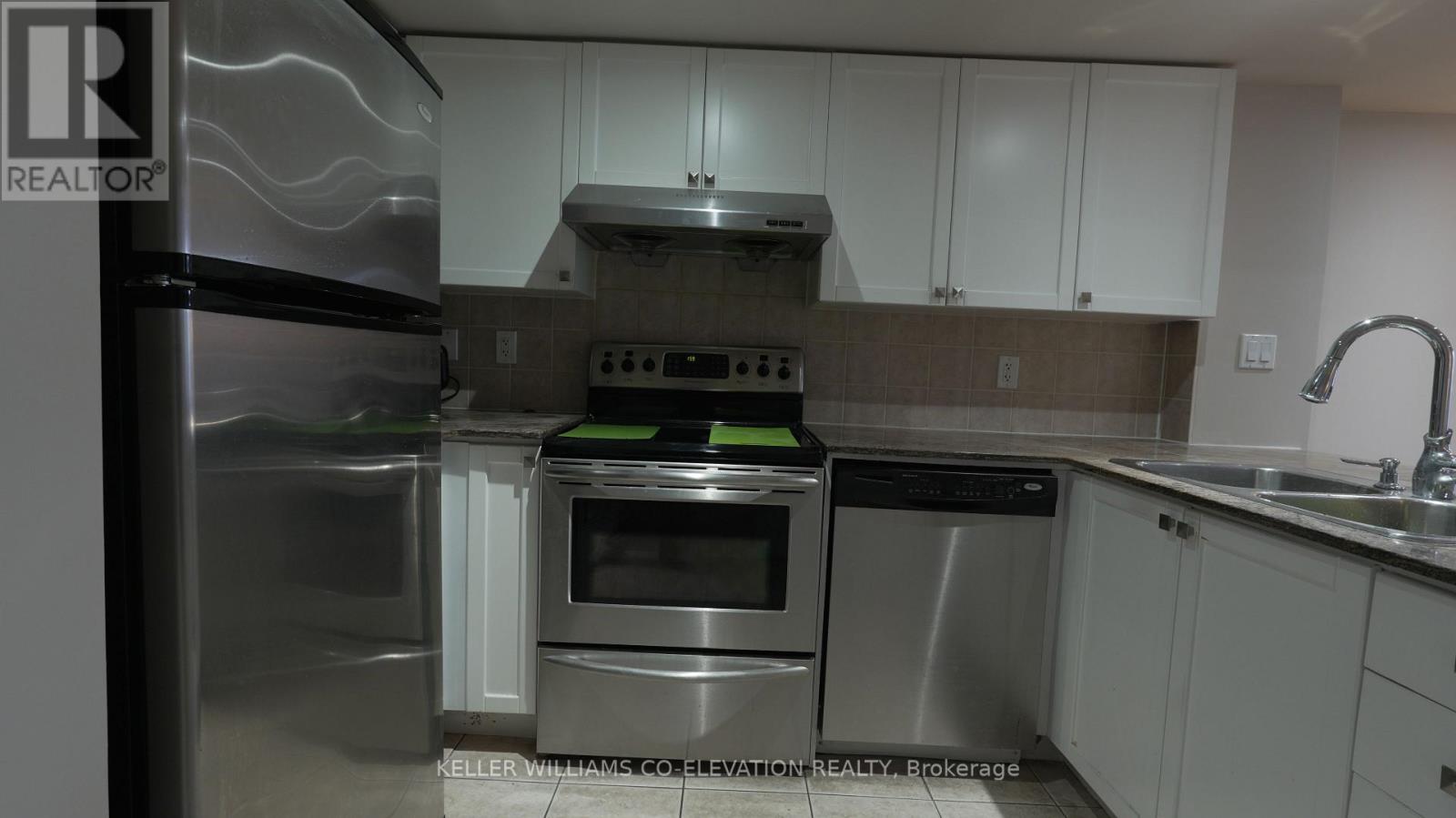Unit 13 - 25 Foundry Avenue N, Toronto, Ontario  M6H 4K7 - Photo 4 - W12476742